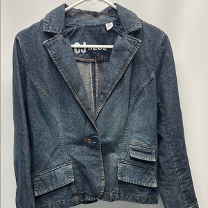 CJ Blue women’s jean jacket size 6P